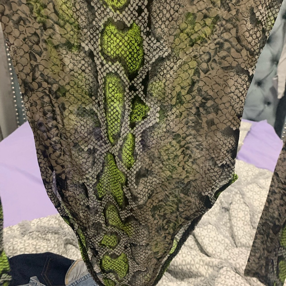 Neon green body suit - Picture 3 of 5